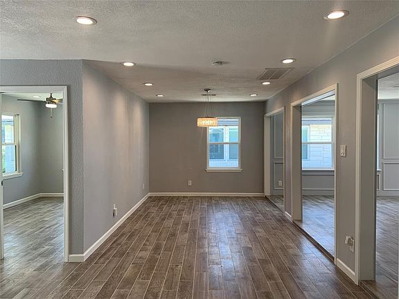 2nd image of 3822 Linkwood Dr