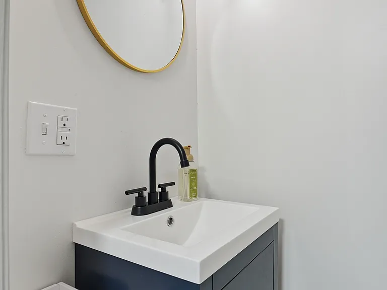 214 N Roosevelt Ave — Photo 15