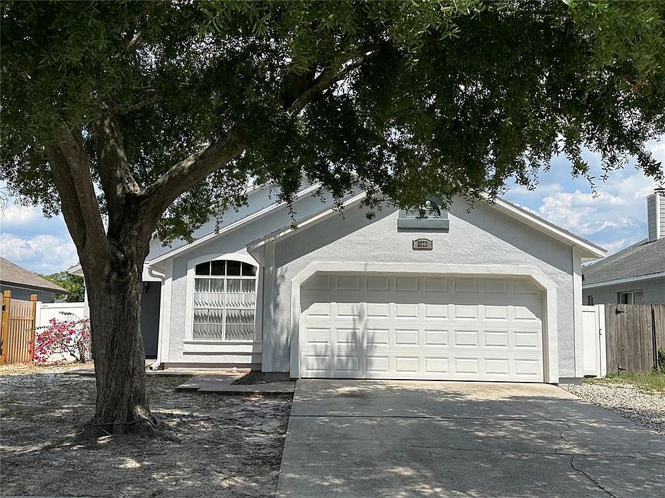 1st image of 2777 Delcrest Dr