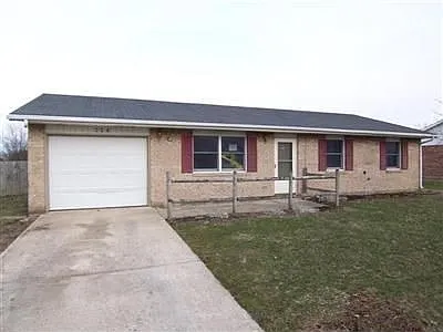 326 Dorothy Ln photo 1