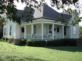 501 N 3rd St, Jarrell, TX 76537