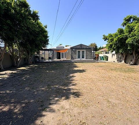 4th image of 5338 W 119th St