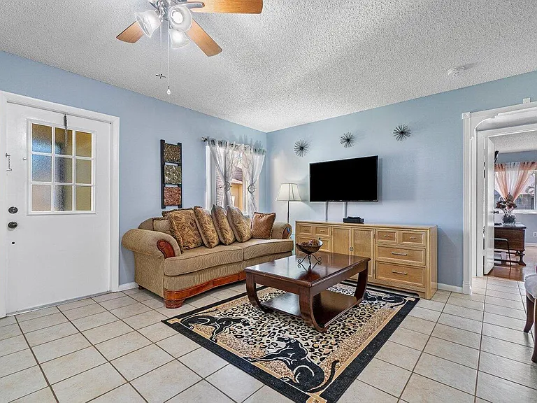 407 Pine Glen Ln #B-1 — Photo 16