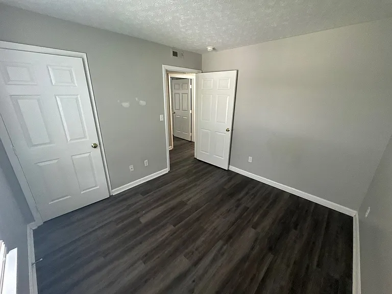 4103 Blue Lick Ct #6 — Photo 9