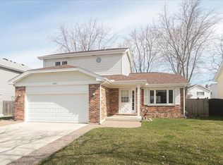 1066 E Olde Virginia Rd, Palatine, IL 60074