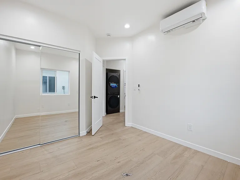 4104 F St #1 — Photo 7