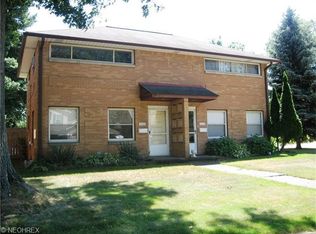 1020 & 1022 E Broadway St, Cuyahoga Falls, OH 44221