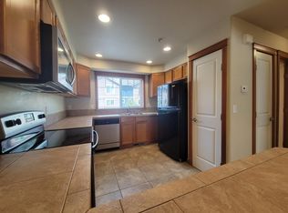 15319 Ash Way #C3, Lynnwood, WA 98087