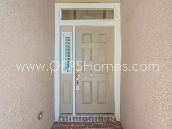 4th image of 1558 Venice Ave
