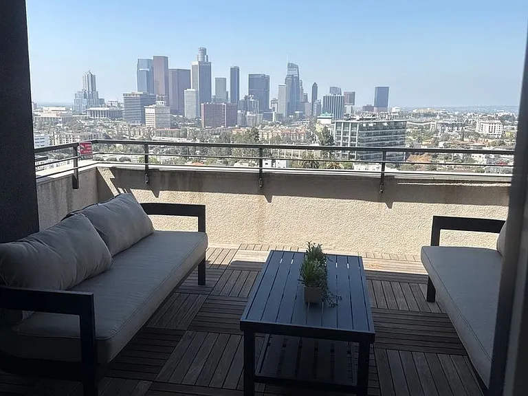 1056 N Joels Pl — Photo 14