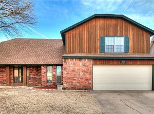 212 Americana Ct, Norman, OK 73069