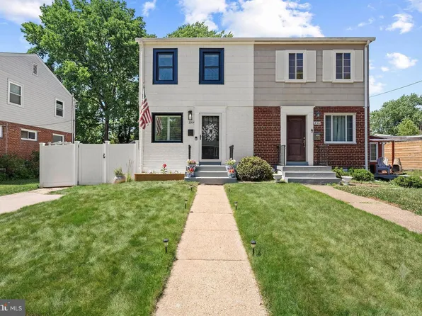 2204 Dartmouth Dr, Alexandria, VA 22307