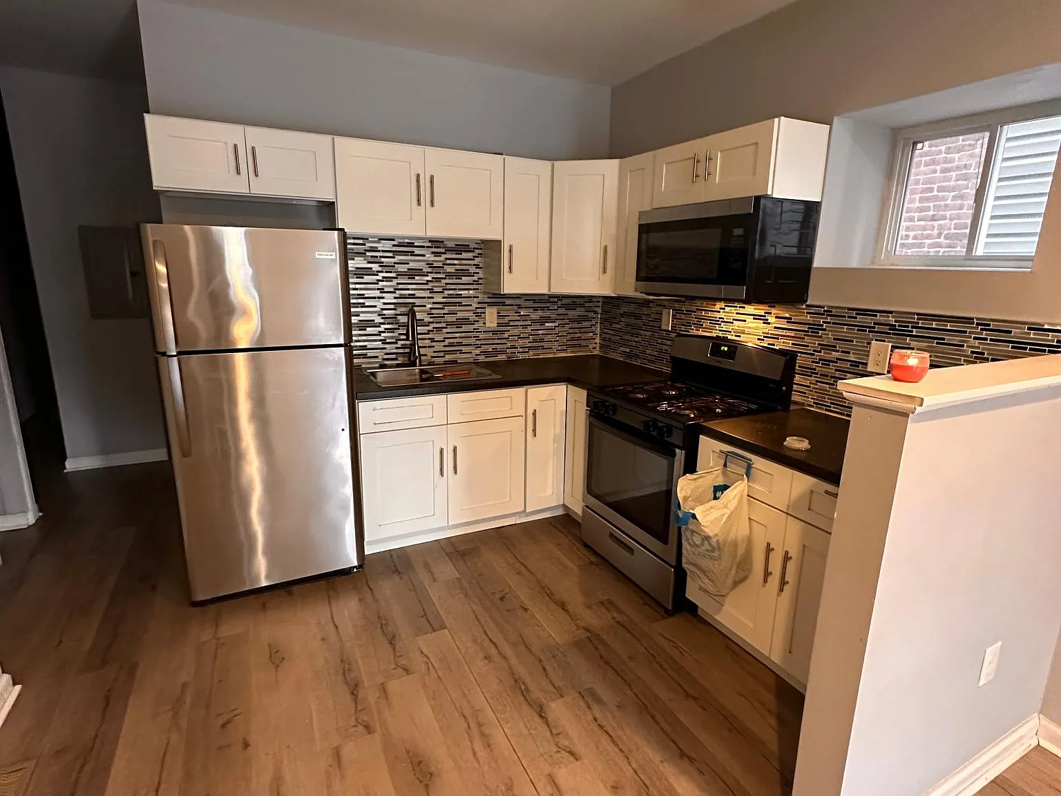 1534 S 52nd St — Photo 3