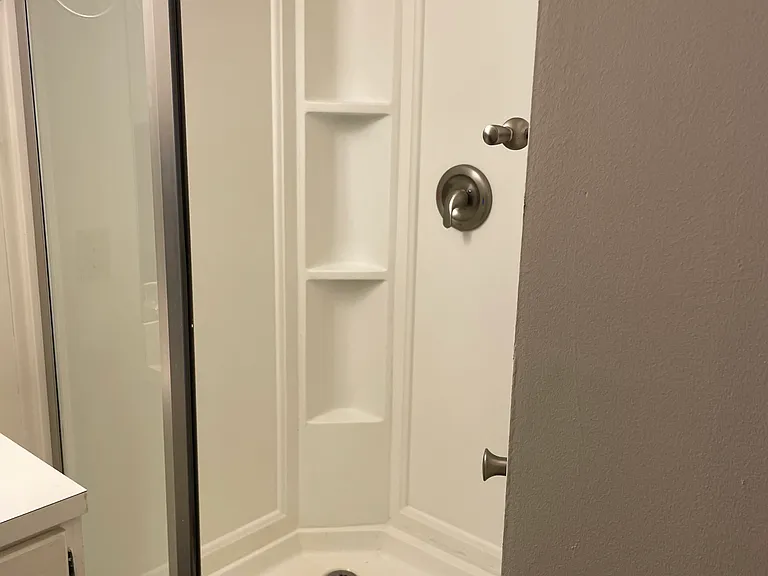 Poplar Grove Dr — Photo 8