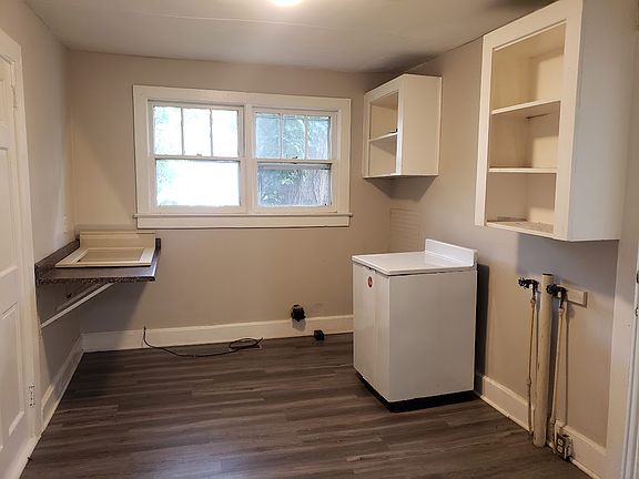 2nd image of 19 Judy St