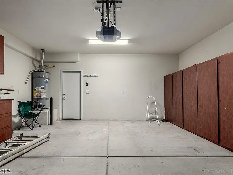6092 Fox Creek Ave — Photo 36