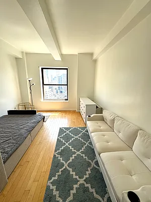 Rented by YKLL LLC | media 4