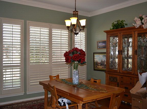 3rd image of 5005 Widener Strip