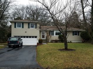 50 Claire Dr, Bridgewater, NJ 08807