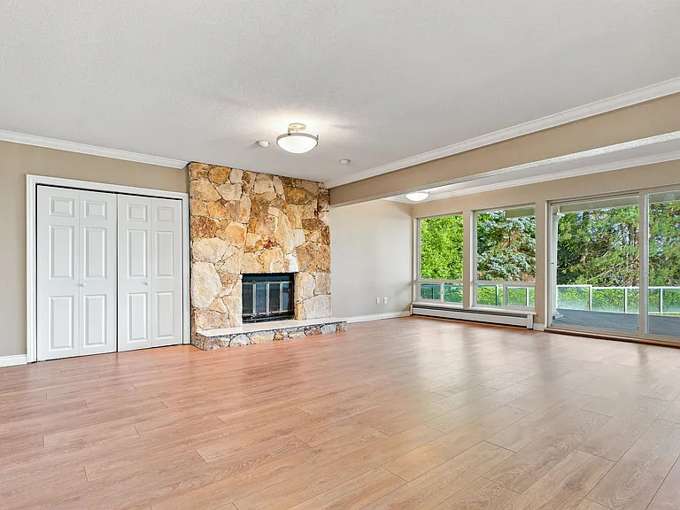 2426 Westhill Ct #LOWER — Photo 24