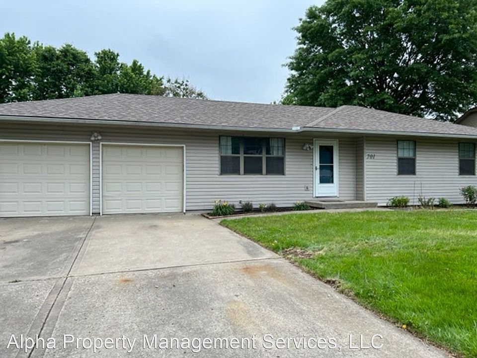 701 Foster Ln, Warrensburg, MO 64093 | Zillow