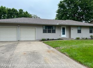 701 Foster Ln, Warrensburg, MO 64093