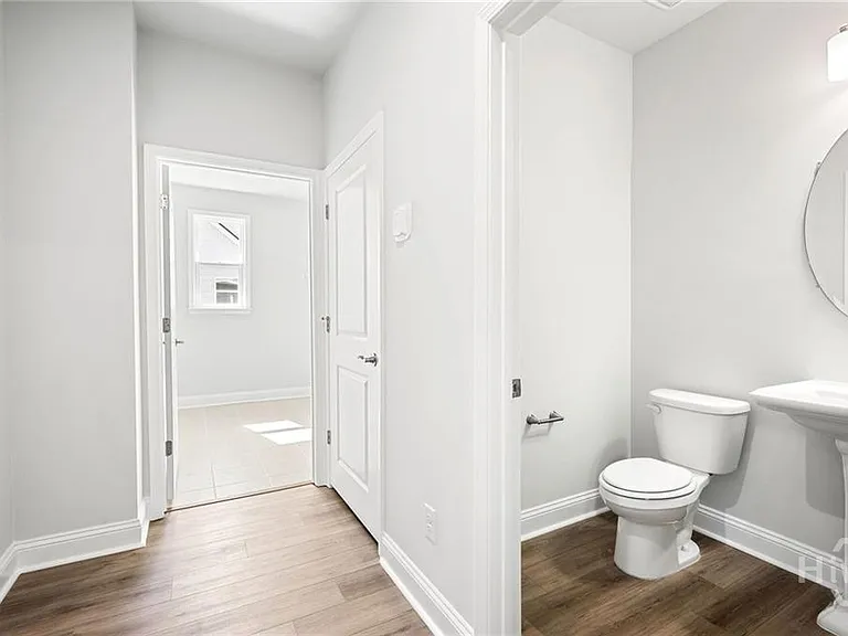 469 Monterey Loop — Photo 20