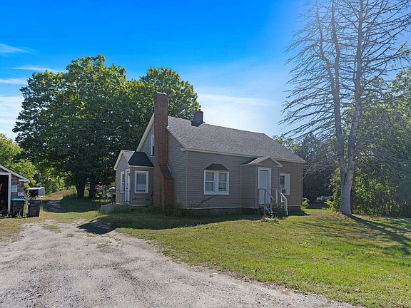 3rd image of 389 Randall Road