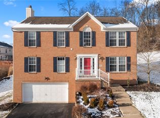 108 Sandcreek Dr, Canonsburg, PA 15317