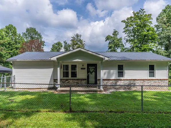 1092 Pilgrims Rest Rd, McKee, KY 40447