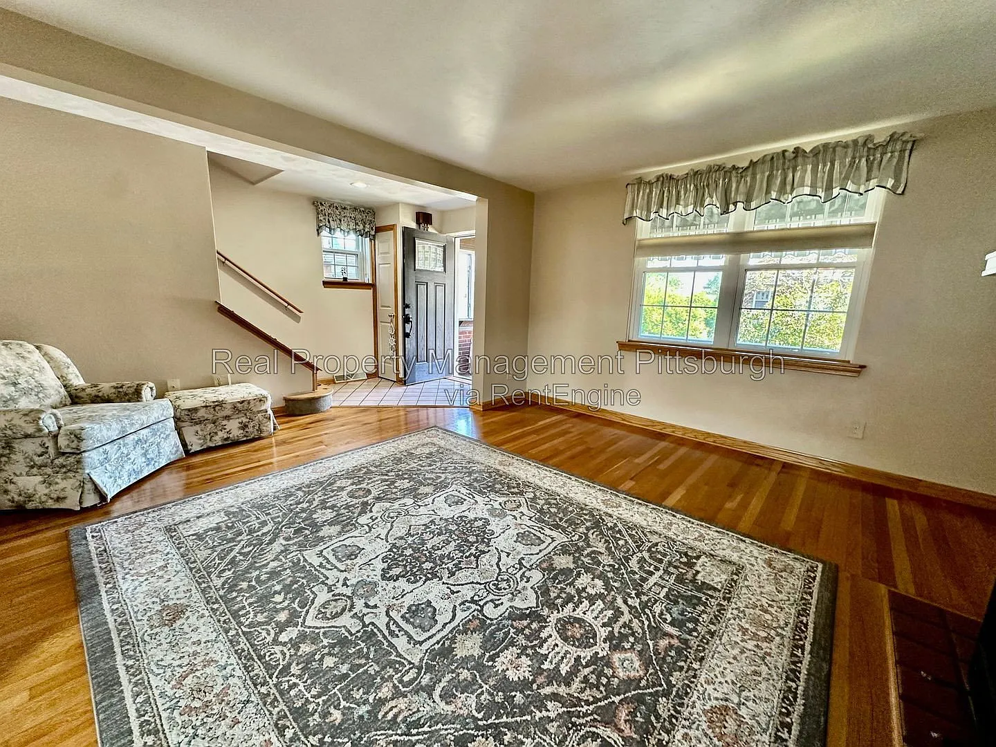 3 bed, 2.0 bath, 1292 sqft, $2,295 — Photo 4