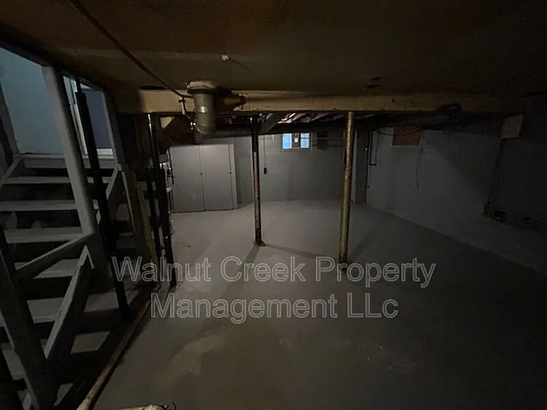 100 Rush St — Photo 15