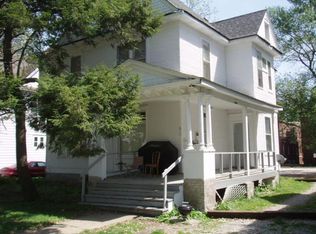 617 W Springfield Ave, Champaign, IL 61820