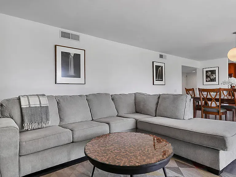 42475 Adams St — Photo 32