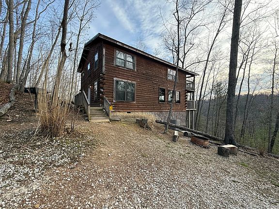 4th image of 111 Lookout Ridge Rd