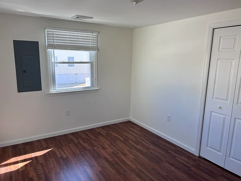 345 N Raleigh Ave — Photo 17
