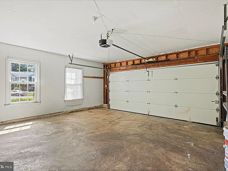 13345 Point Rider Ln — Photo 38