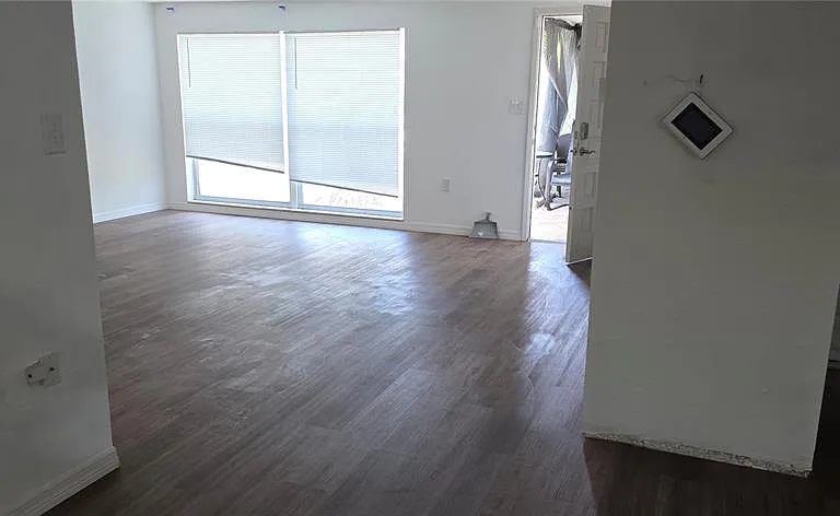 10021 Cherry Creek Ln — Photo 8