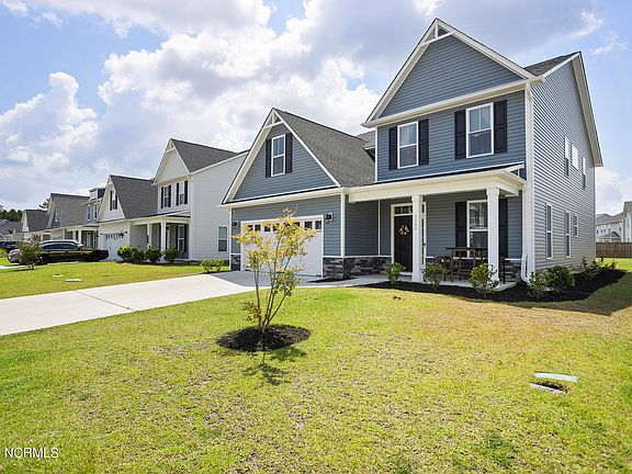 3rd image of 2068 Blue Spruce Drive