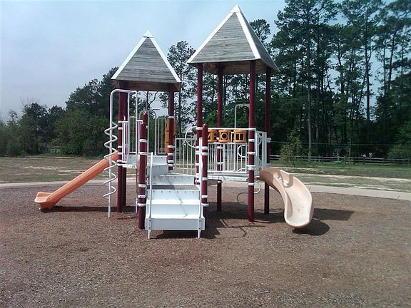 5th image of 18710 Dovewood Springs Ln