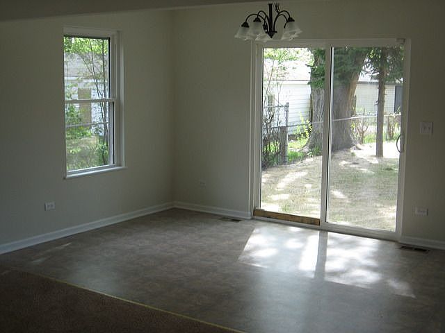 2nd image of 14317 Oak St