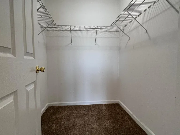 304 Mann St — Photo 31