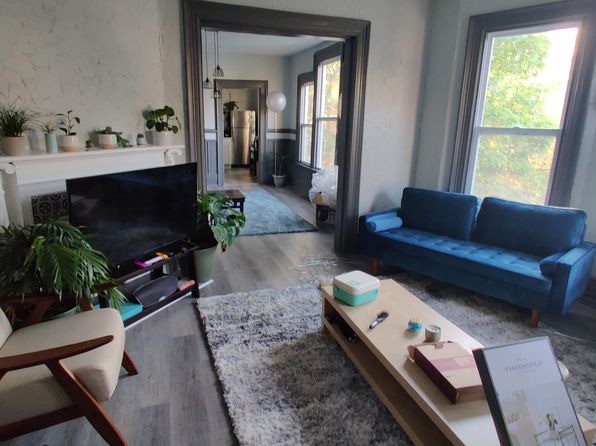 12 Oxford Ave #2