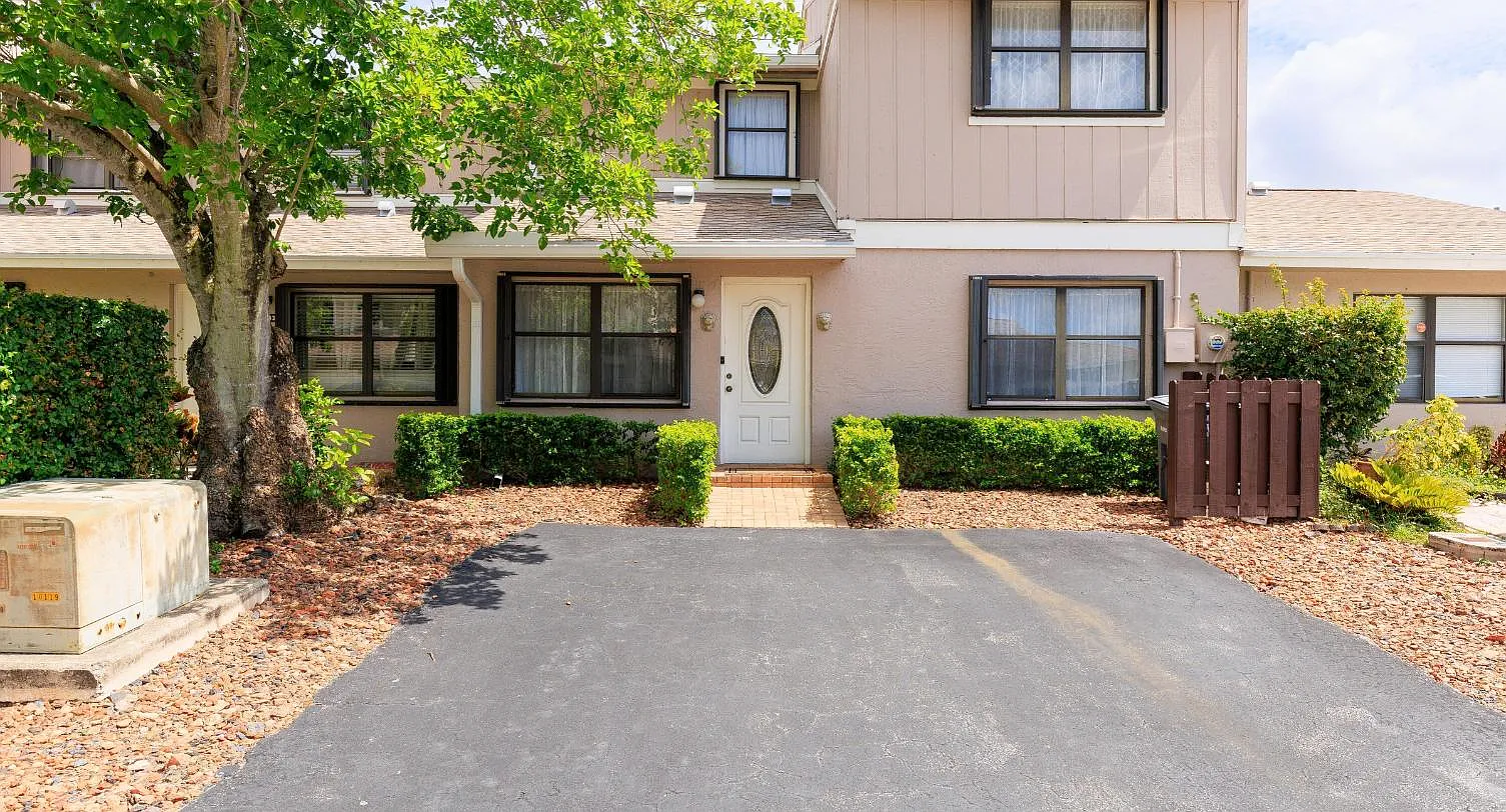 3 bed, 1806 sqft, $3,350 — Photo 1