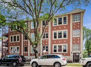 1147 W Wolfram St APT 2, Chicago, IL 60657