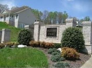 49 Mia Gracie Ct, Johnson City, TN 37615