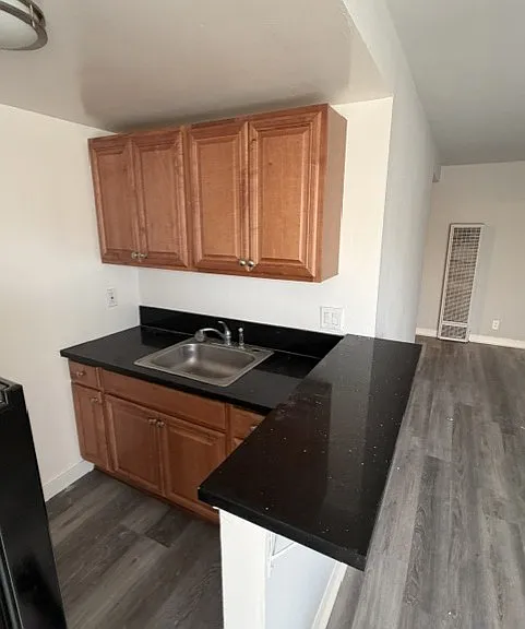 5738 Whitsett Ave #102 — Photo 6