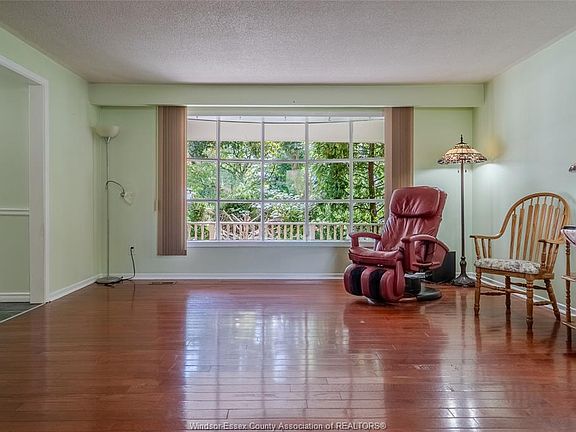 4th image of 9880 Asgard Rd