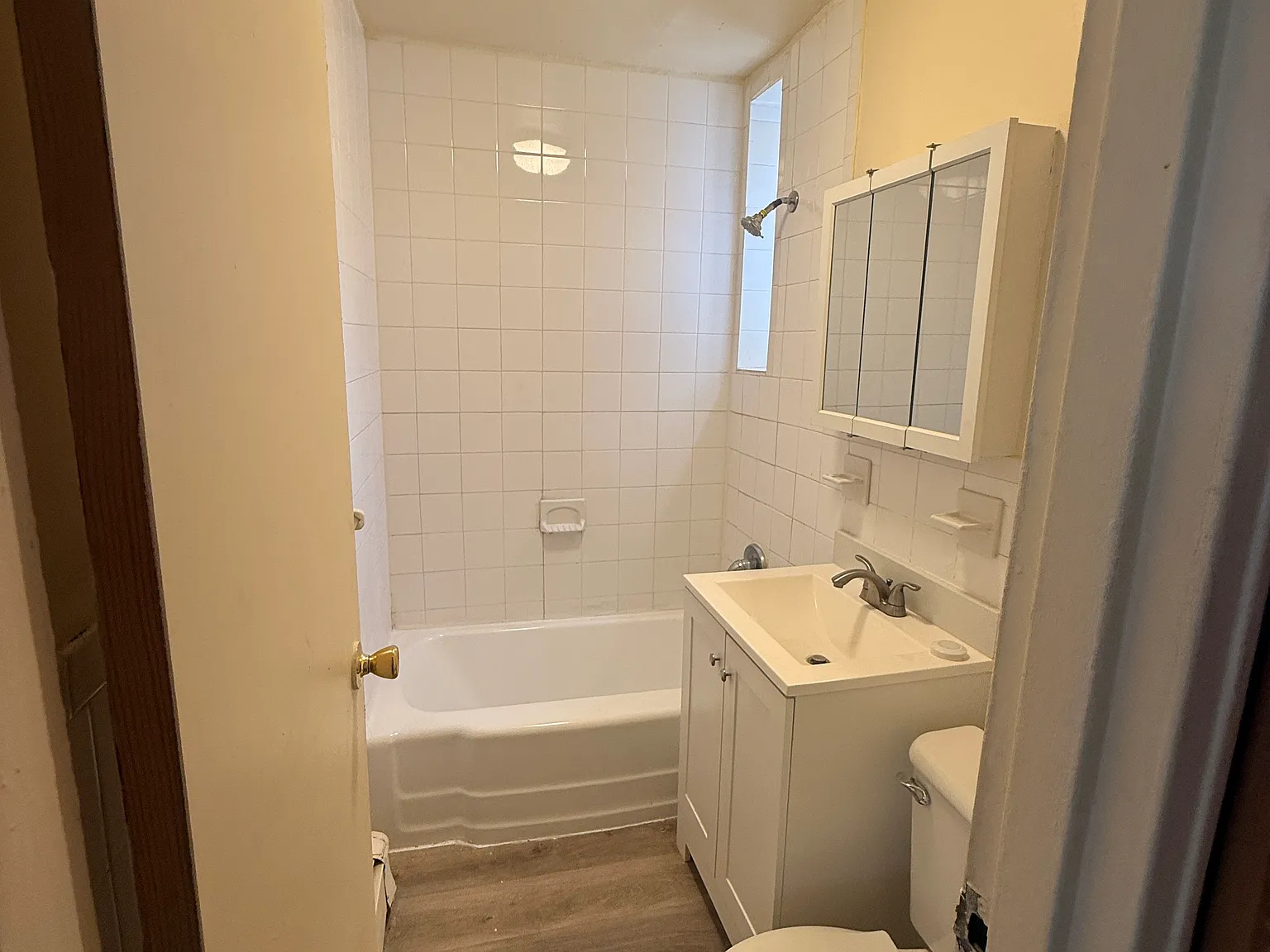 Studio, $1,400 — Photo 3