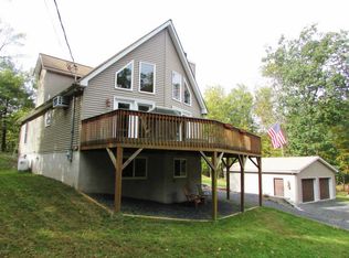 141 Roosie Dr, Dingmans Ferry, PA 18328